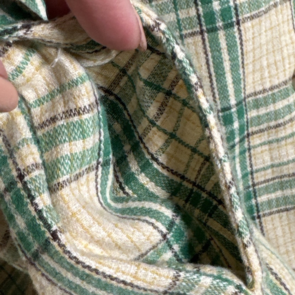 Democracy Women Green Plaid Frayed Longsleeve Button Down Size M T Shirt Pockets - Picture 3 of 8